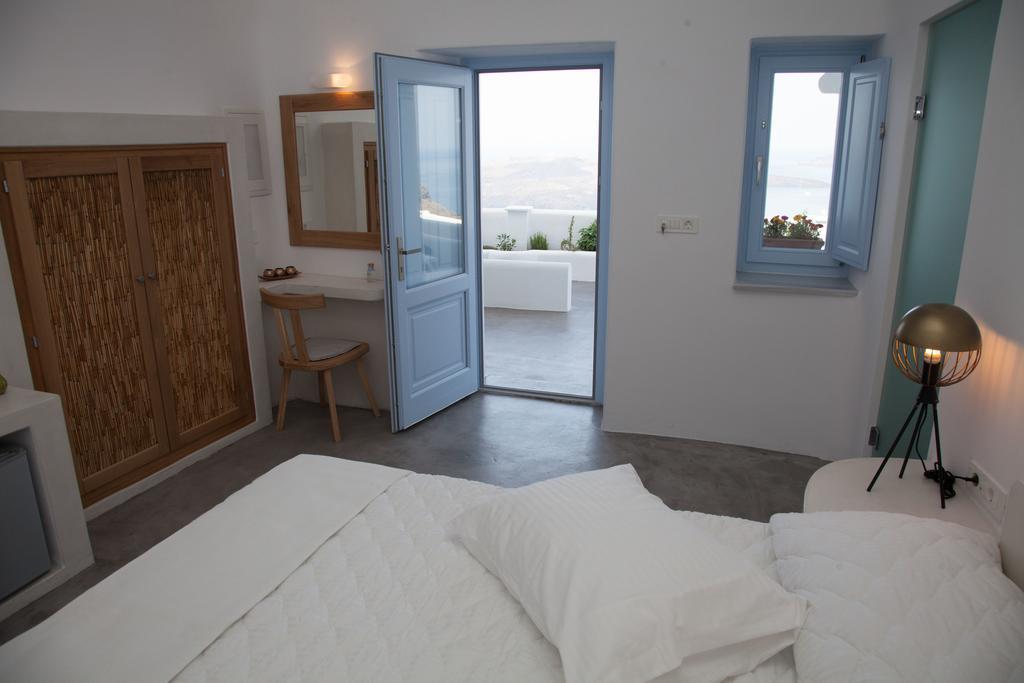 Fanari Vista Suites Fira  Habitación foto